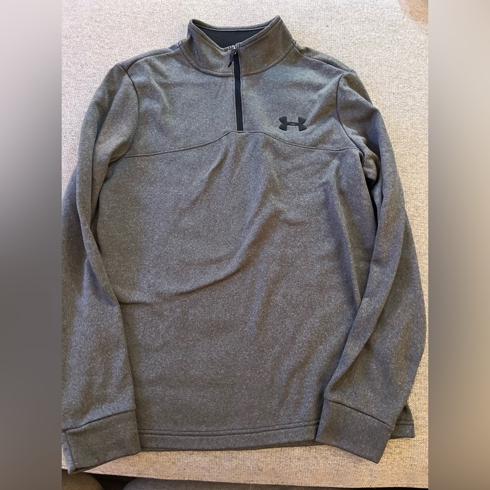 Under Armour size s gray quarter zip sweatshirt